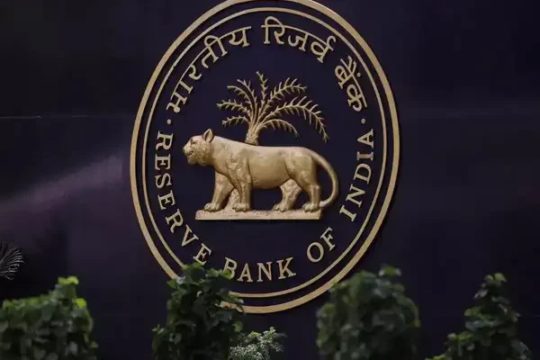 rbi-expected-to-maintain-policy-rates-amid-us-tariff-concerns-and-trade-deal-uncertainty