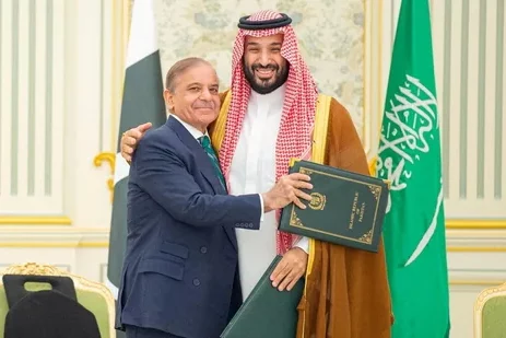 SAUDI-PAKISTAN-NUCLEAR-1_1758318244368_1758318254295
